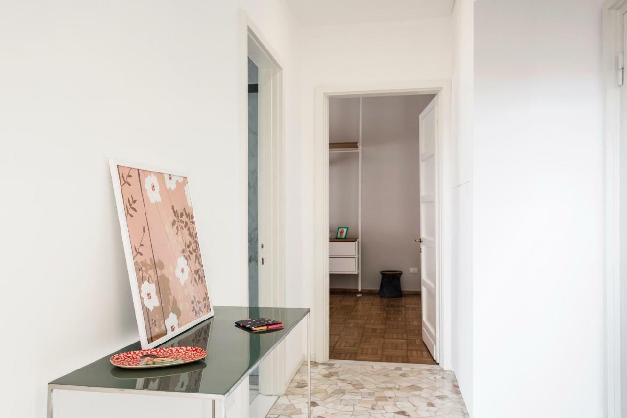 Amazing Apartment With A View Milão Exterior foto