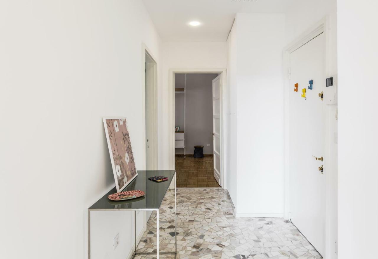 Amazing Apartment With A View Milão Exterior foto